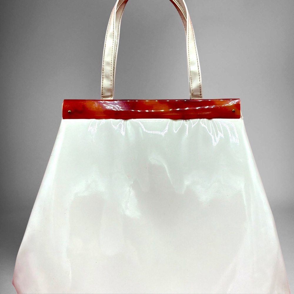 Elegant Vintage Off White/Creme Patent Leather Tote Bag